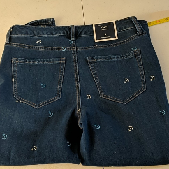 Charter Club tummy slimming Capri jeans Sz 4 NWT - Picture 7 of 9